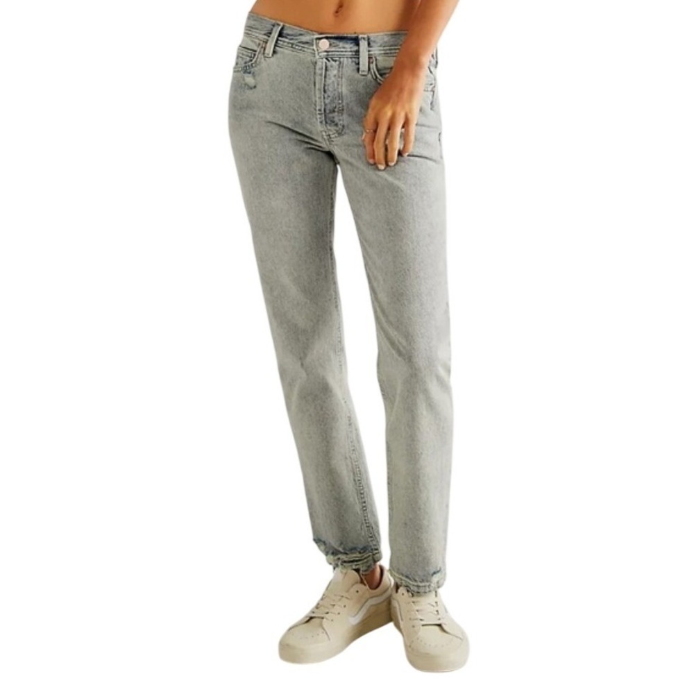We The Free Unknown Legend Mid Rise Jean 30‎ Sea Mist Light Wash Distressed Boho